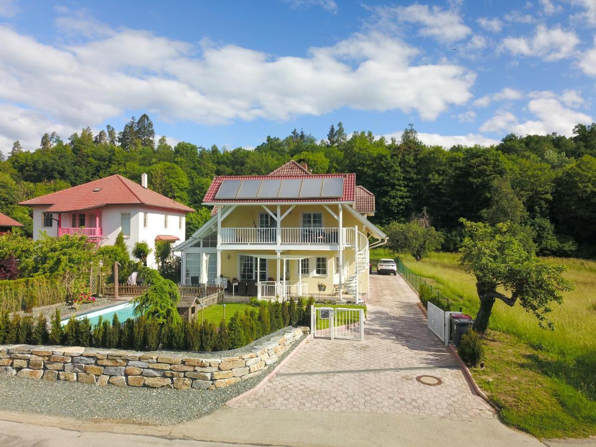 Villa Schaller - Apartment Krumpendorf Екстер'єр фото